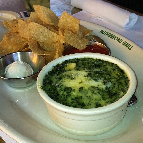 Rutherford Grill Spinach and Artichoke Dip